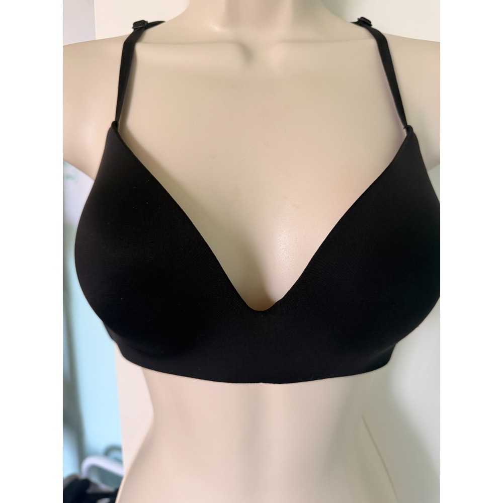 Victoria's Secret The T-Shirt Wireless Lightly Lined Lace Racerback Bra Black 34